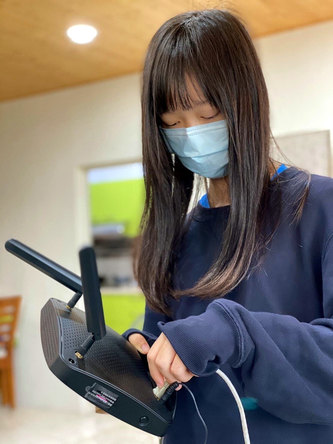 邱宥蓁同學學習WiFi 數據機安裝與後續維護