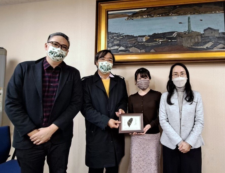 劉効樺主任、黃華彥老師與廣島大學教育學部森田愛子教授、上手由香教授進行交流座談,討論未來可能合作之模式