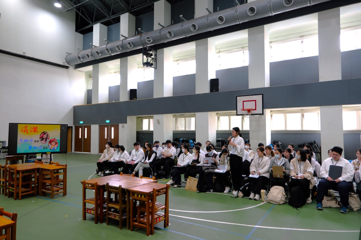 東華大學師資生於議課時踴躍提問