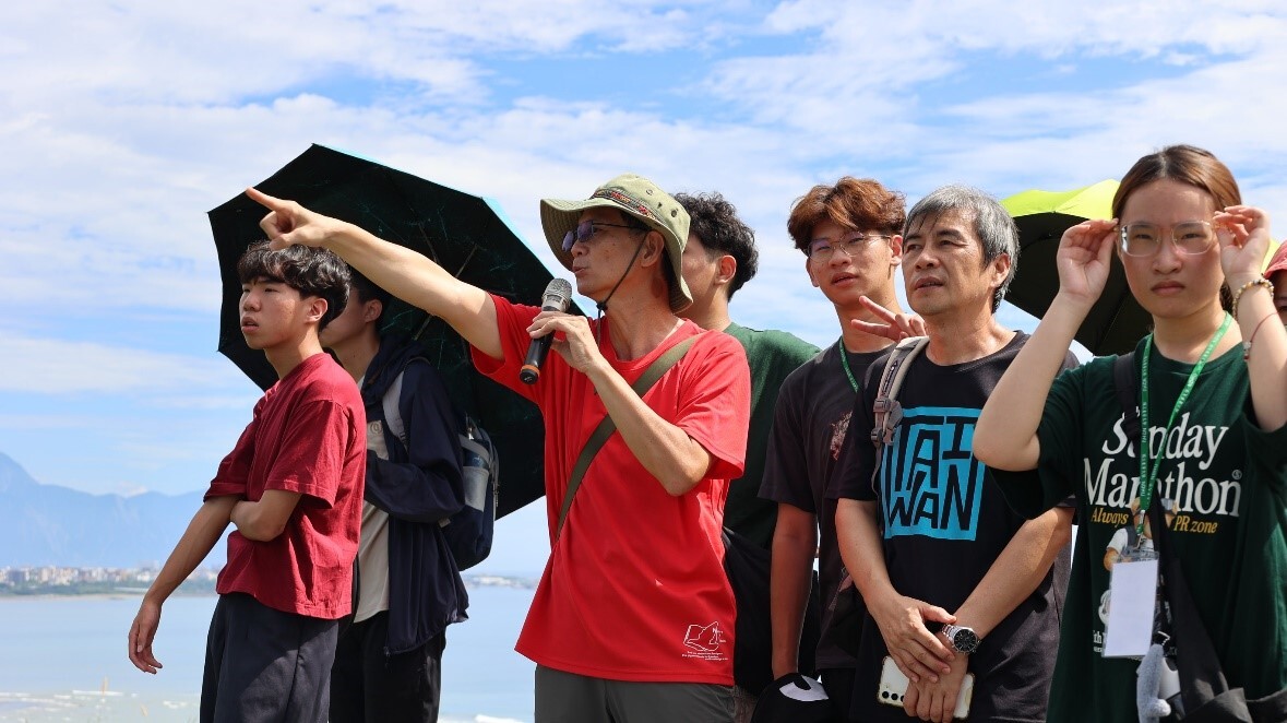 陳鴻圖教授解說七七高地的歷史與景觀
