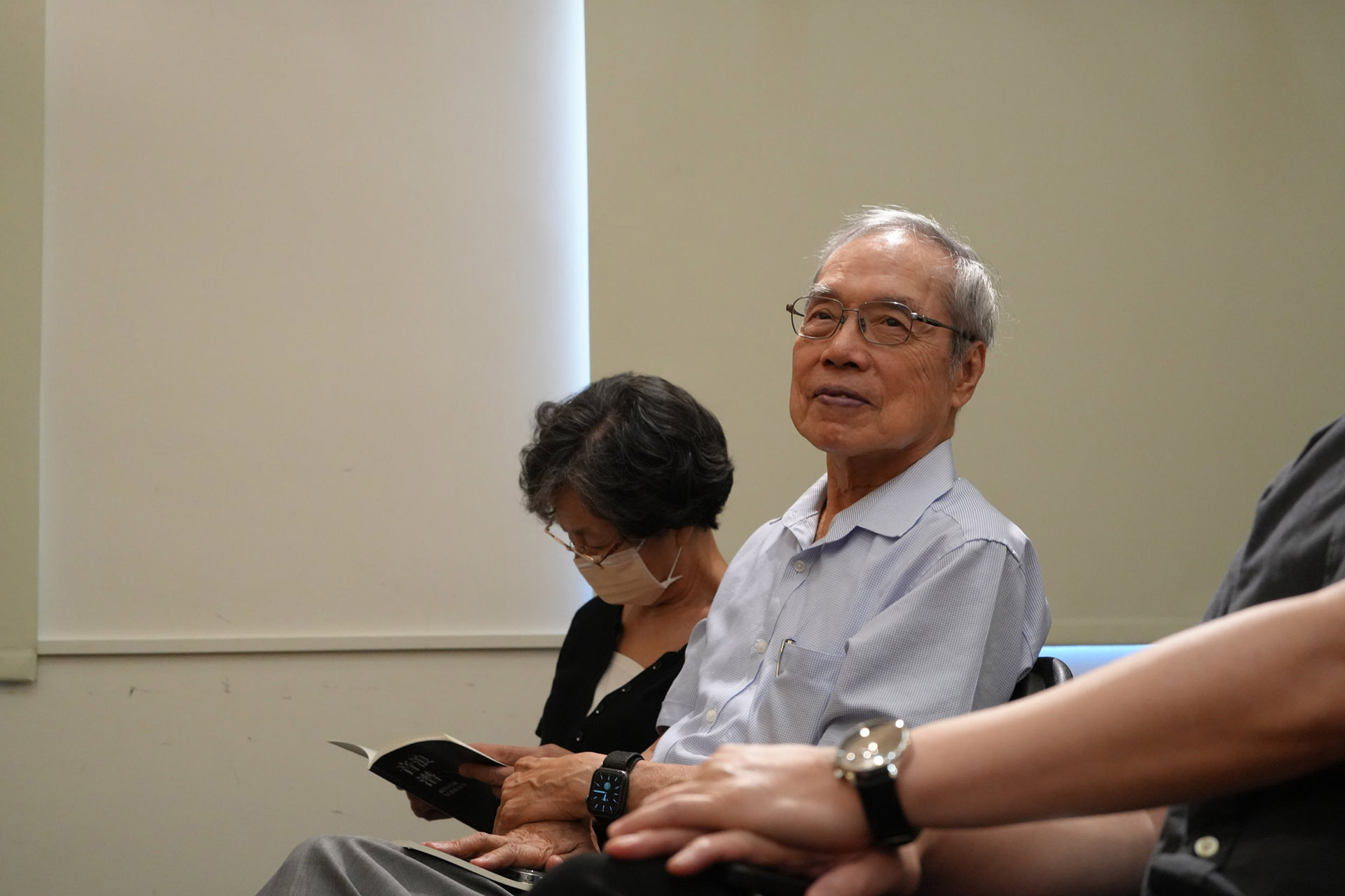 政治大學講座教授陳芳明老師與師母高瑞穗女士出席紀念會