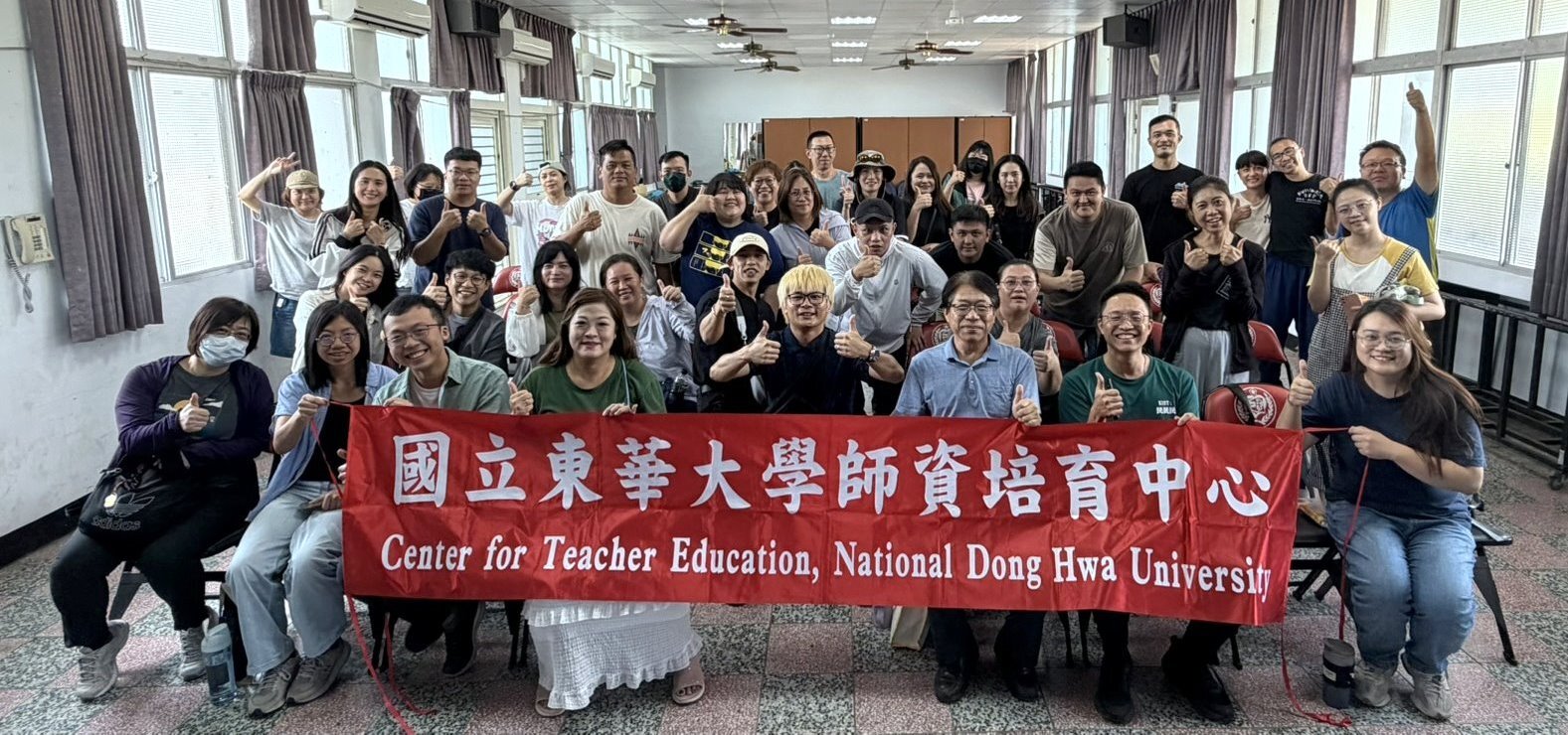 參訪三民國小大合照