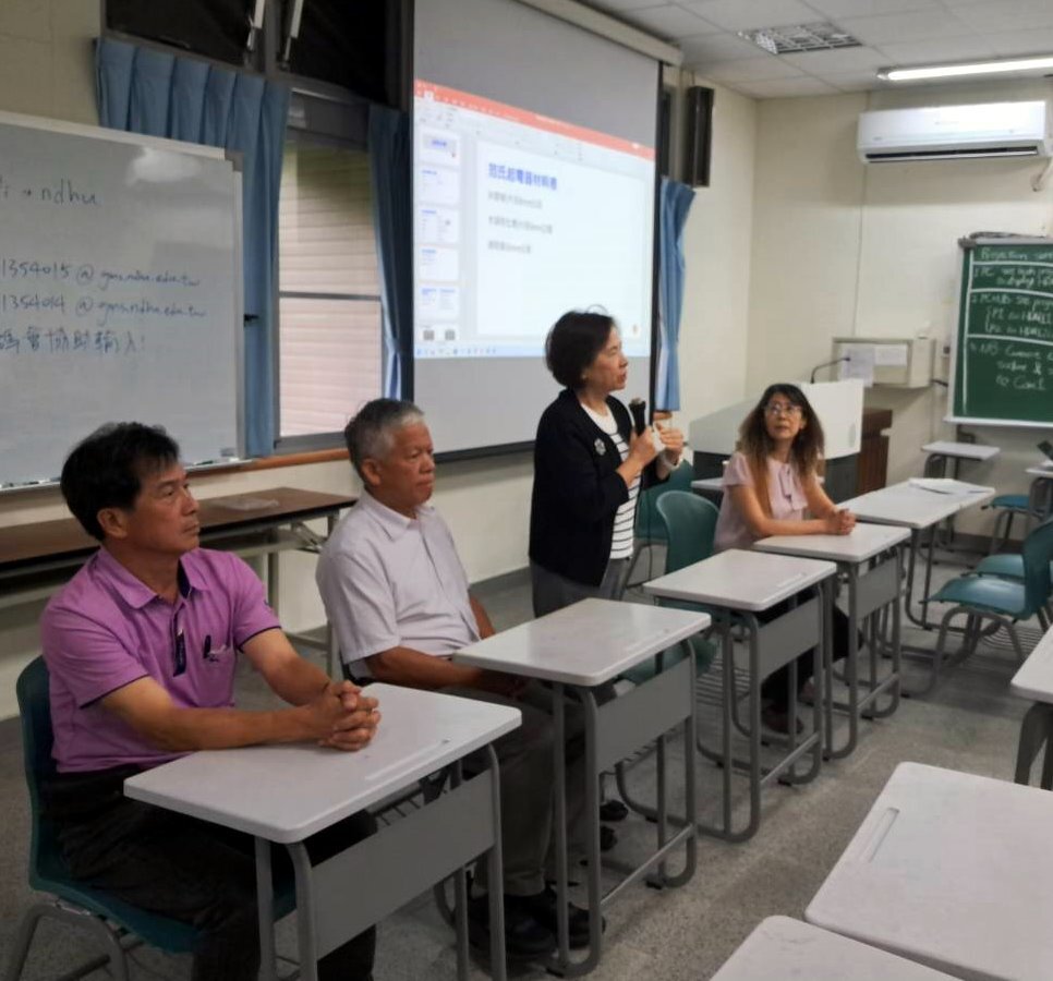 李枝桃執行長於座談會說明基金會業務與期許