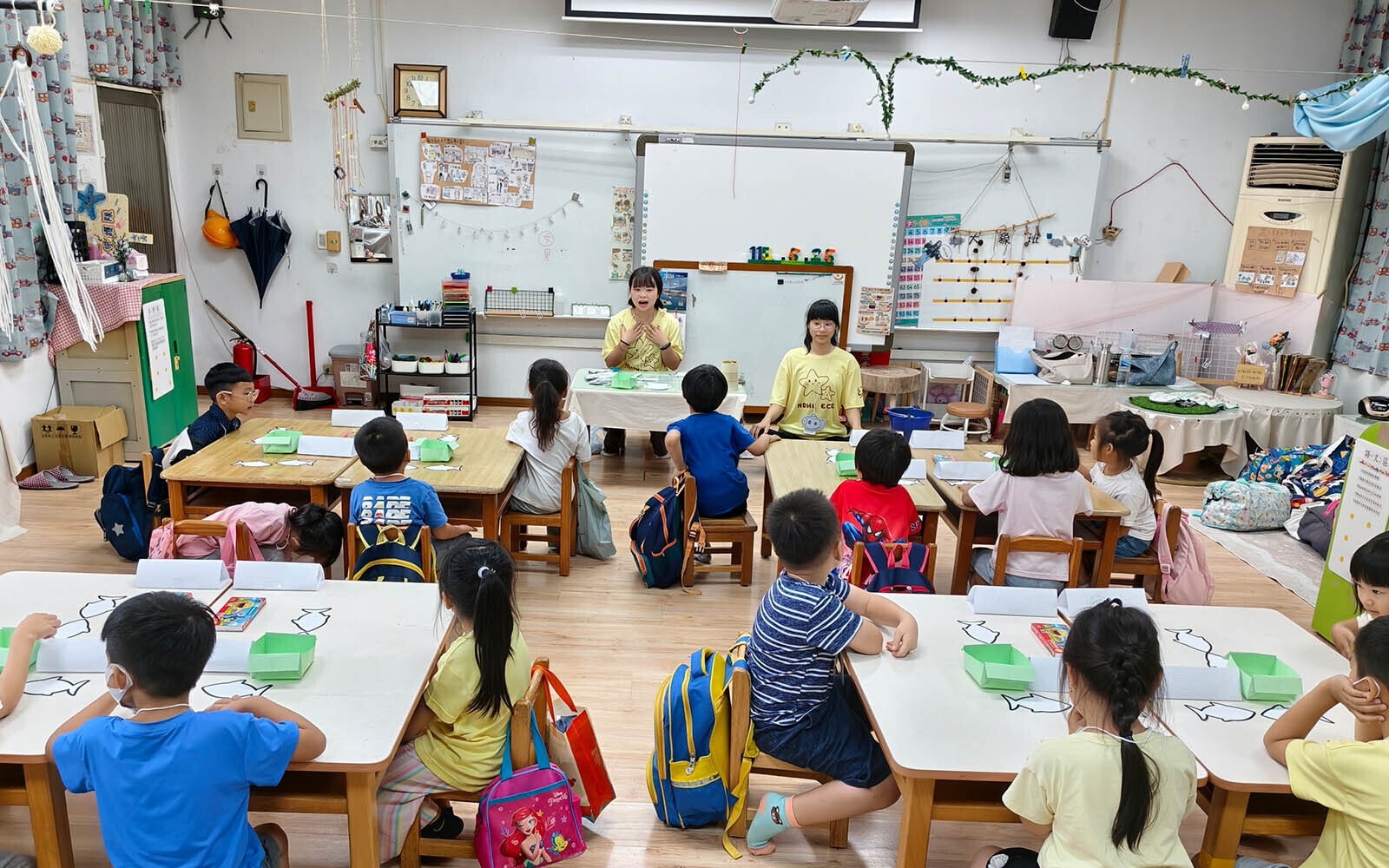 東華幼教系攜手玉里中城國小附幼舉辦「水世界大冒險」假日幼兒營隊陪伴幼兒探索海洋世界
