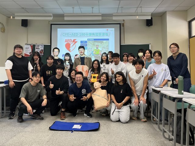 東華大學響應9月急救月-CPR+AED證照班暨快閃安妮體驗活動吸引近百人參與