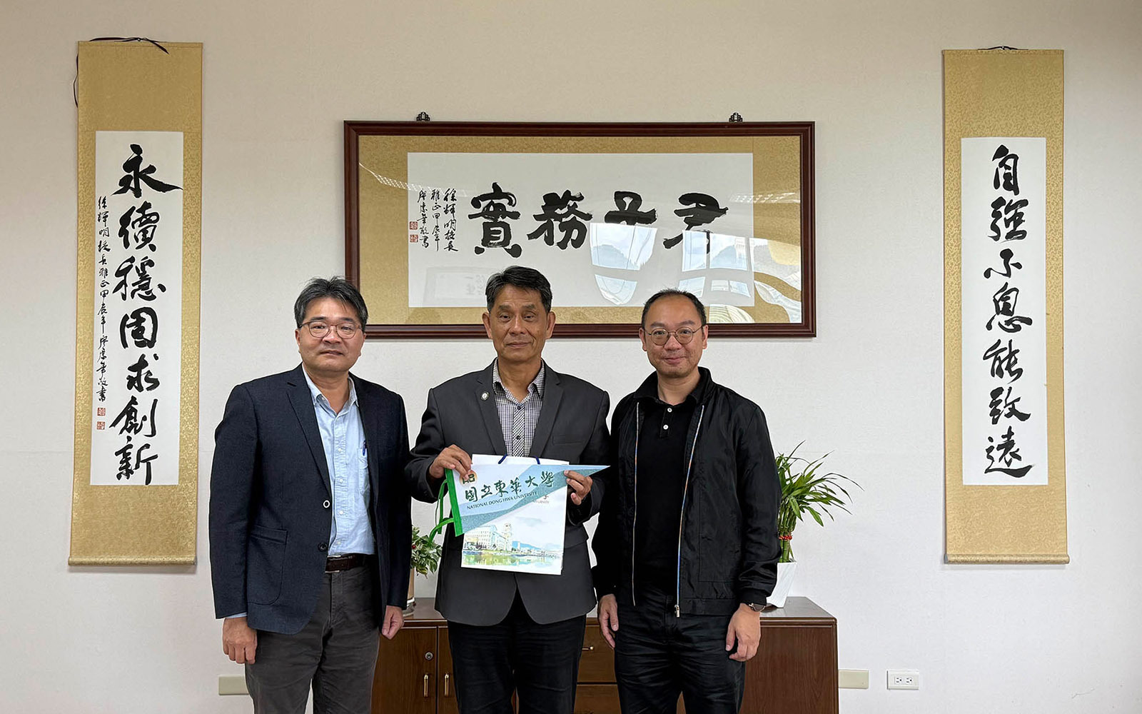 澳門校友會會長訪問東華，拜會校長深化境外生支持網絡