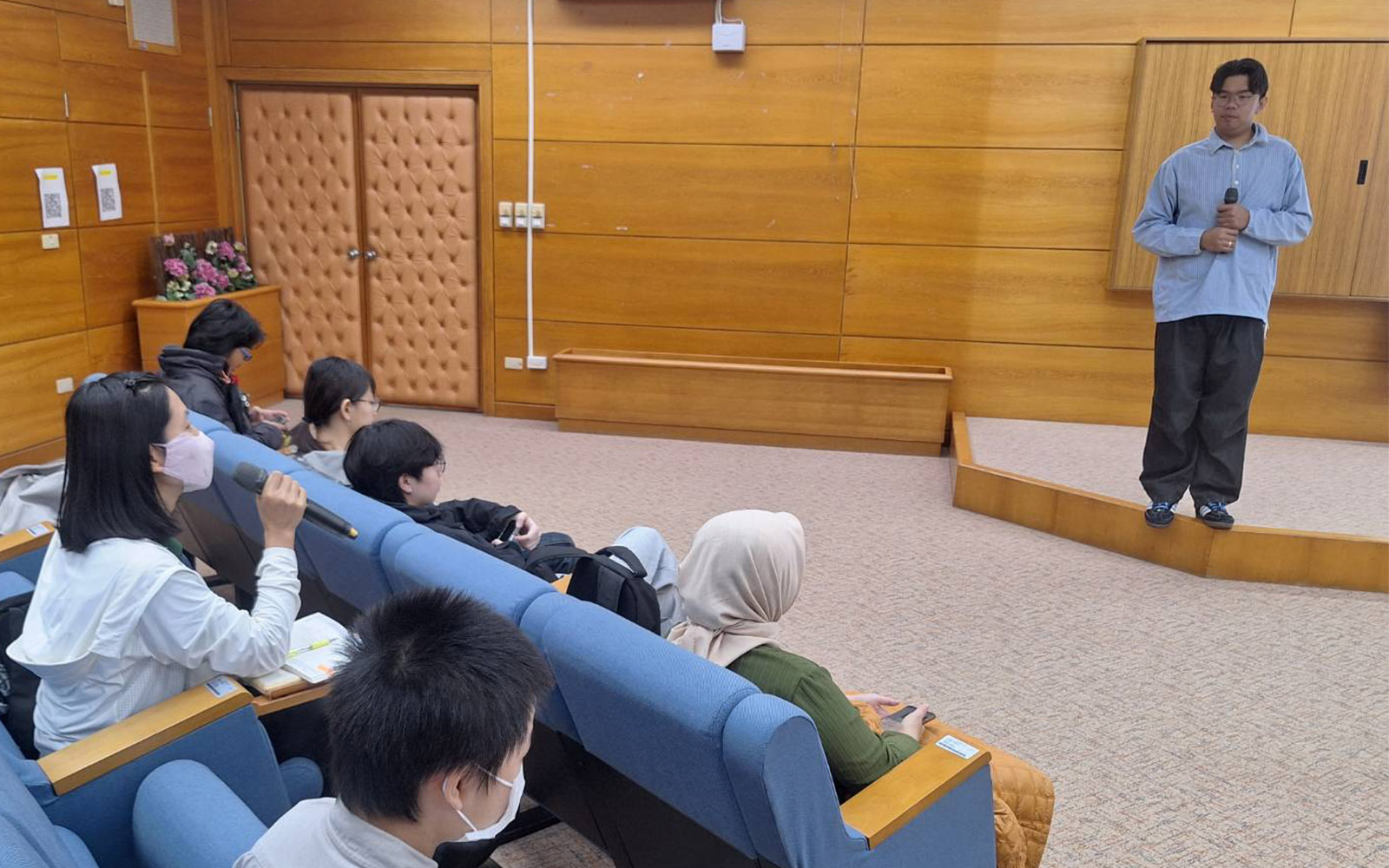 東華大學辦理留臺就業講座與履歷諮詢 協助境外生接軌臺灣職場